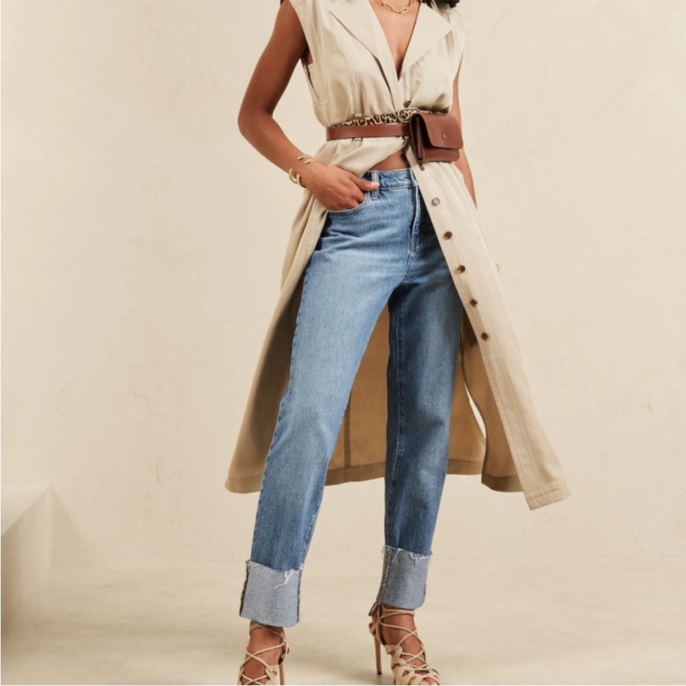 SOLD OUT NWT Banana Republic Slouch Jeans Mid Rise Raw Cuff Hem Size 4 Petite